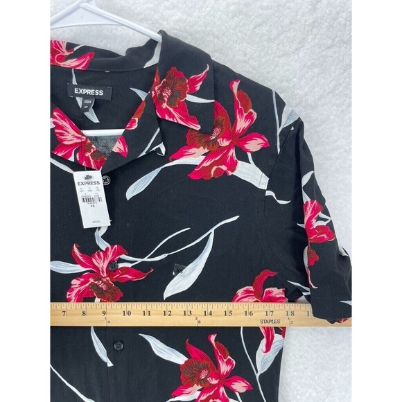 Express Floral Hawaiian Shirt Men’s Size XS Rayon Short Sleeve Button Up NWT - Picture 4 of 7